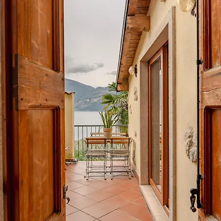 Valya By Gardadoma Holiday home Brenzone sul Garda